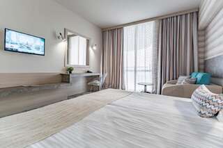 Курортные отели HI Hotels Imperial Resort Солнечный Берег Двухместный номер Делюкс с 1 кроватью или 2 отдельными кроватями, боковой вид на море-3